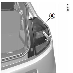 Renault Twingo. Schluss-/Bremsleuchte und Blinkleuchte